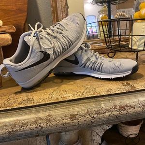 Mens Nike Air Max FlyKnit Running Shoes…Excellent Condition….Size 10